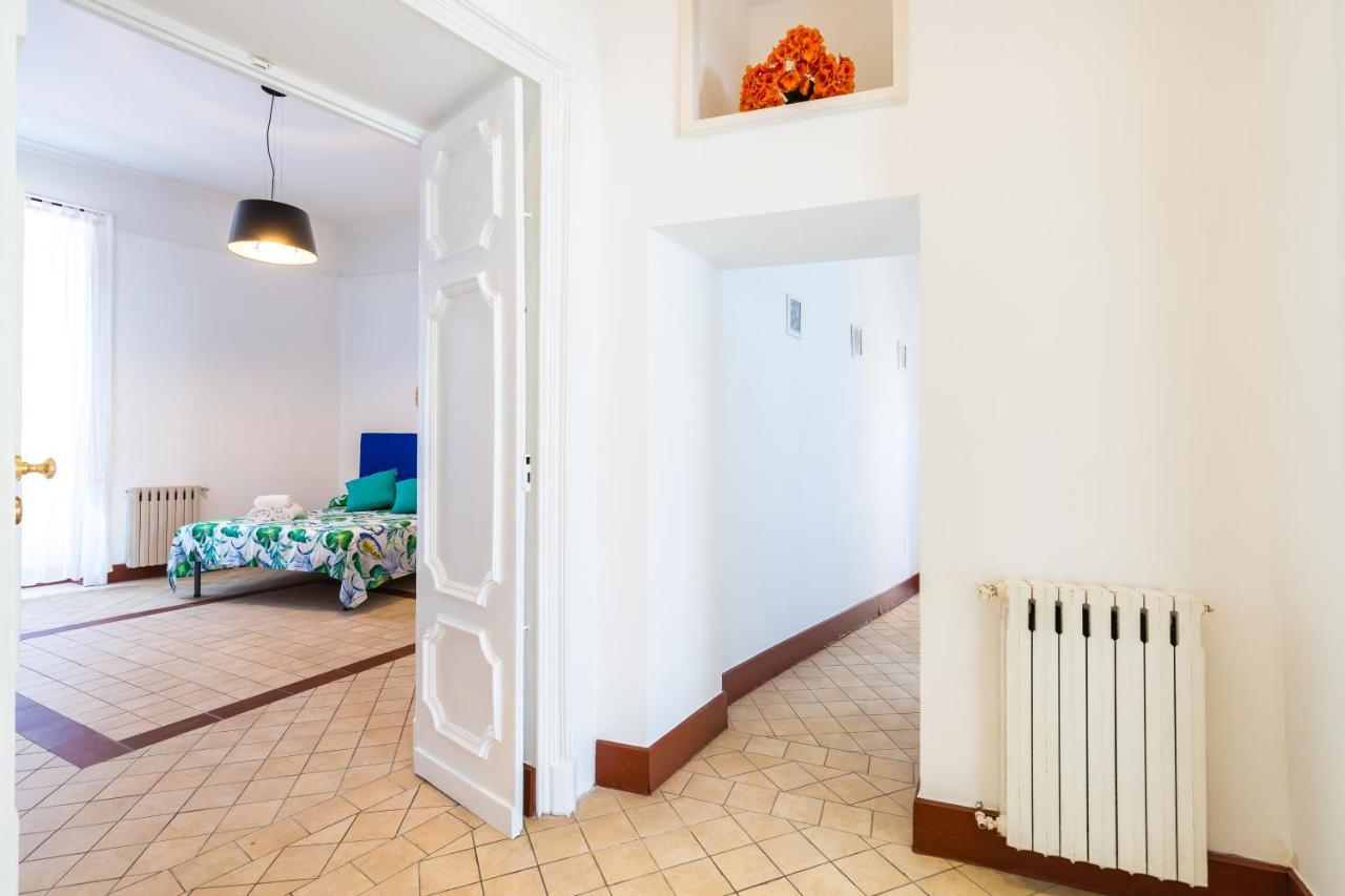 Lopez 20 A Big Family Apartment By Napoliapartments Екстер'єр фото
