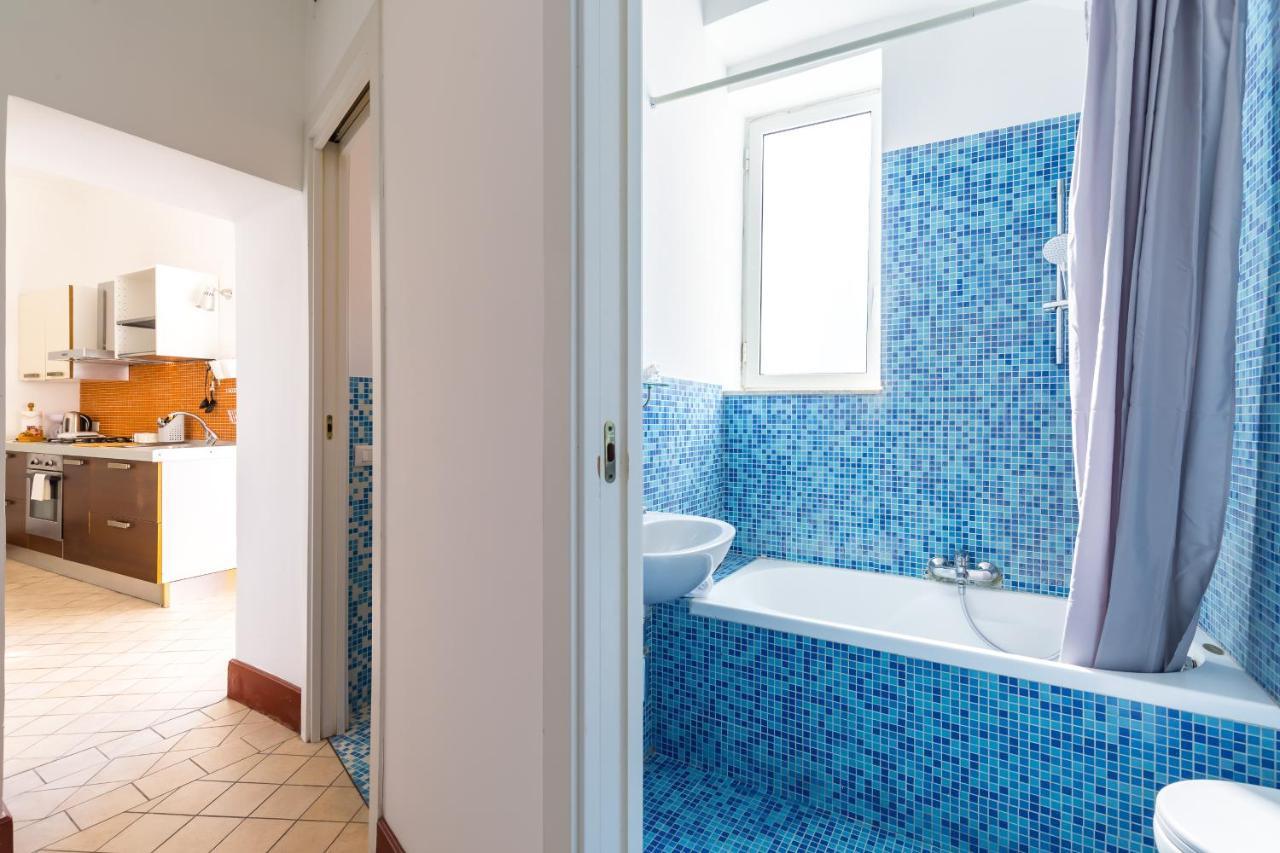 Lopez 20 A Big Family Apartment By Napoliapartments Екстер'єр фото