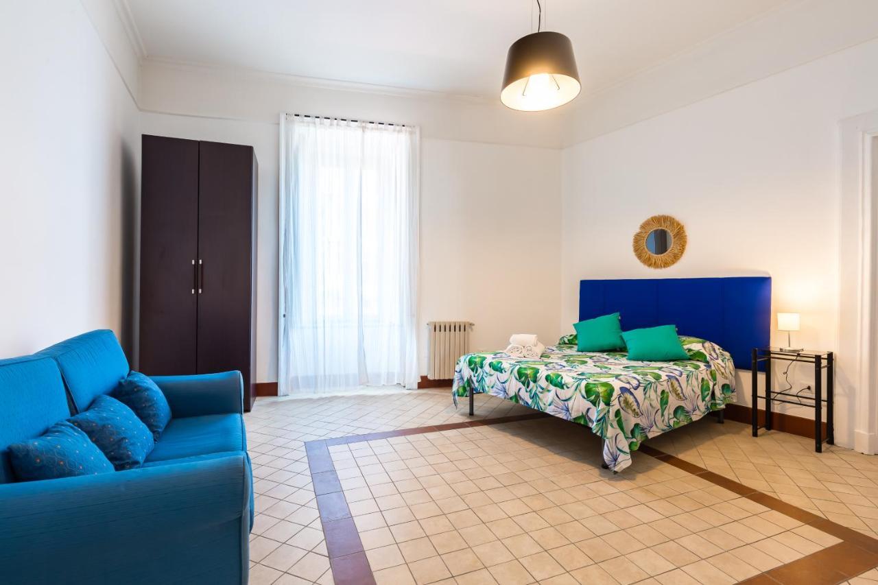 Lopez 20 A Big Family Apartment By Napoliapartments Екстер'єр фото