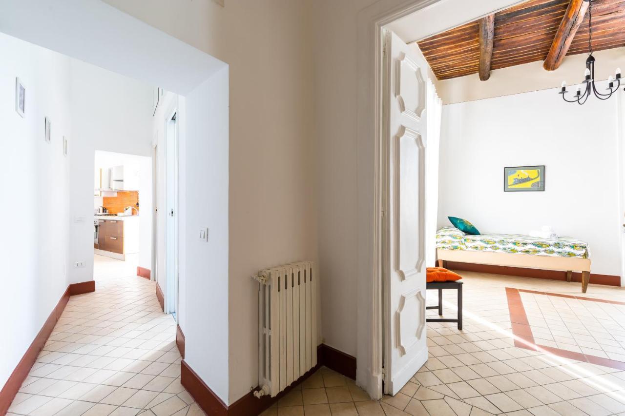 Lopez 20 A Big Family Apartment By Napoliapartments Екстер'єр фото